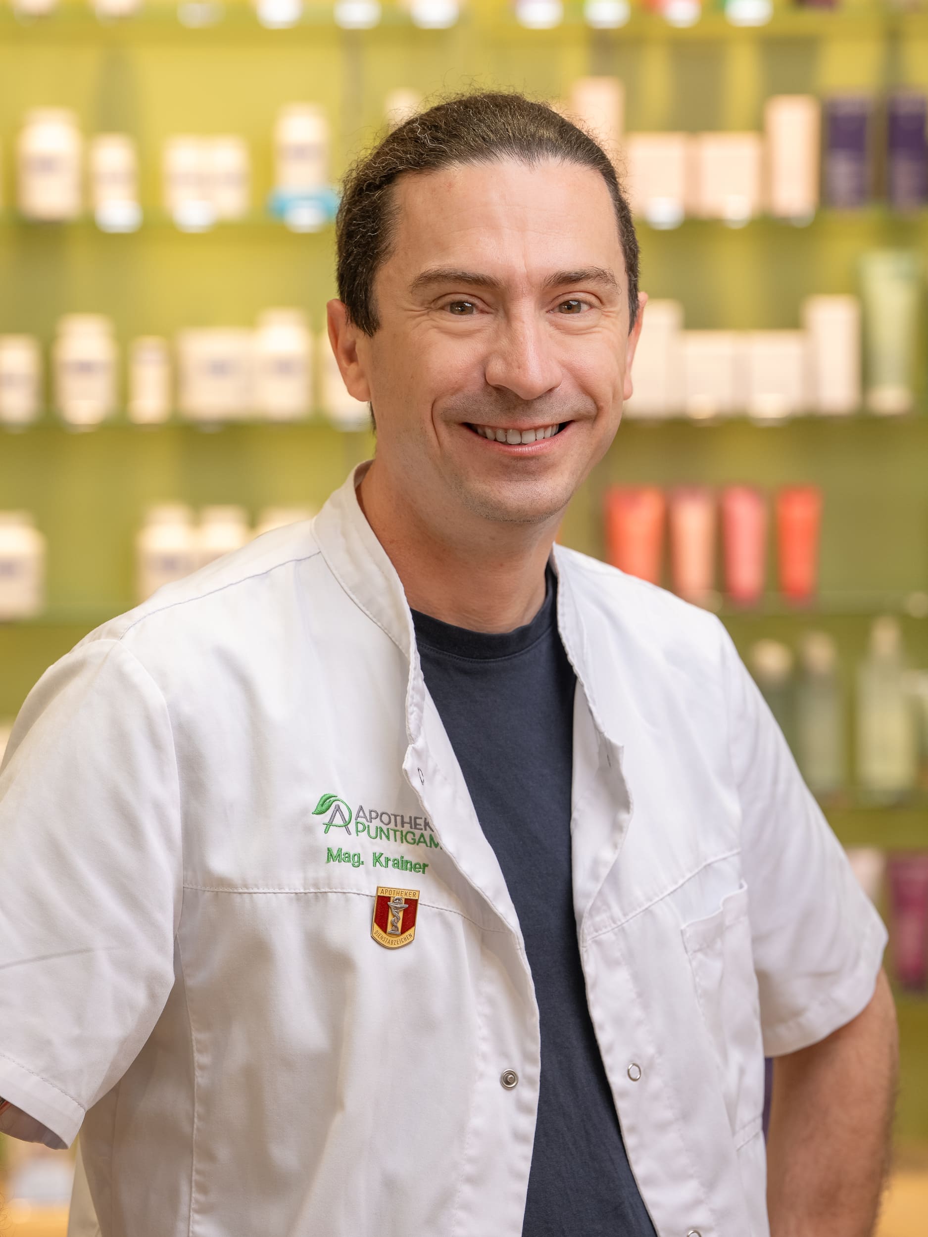 Mag. pharm. Axel Krainer – Leiter und Konzessionär der Apotheke Puntigam