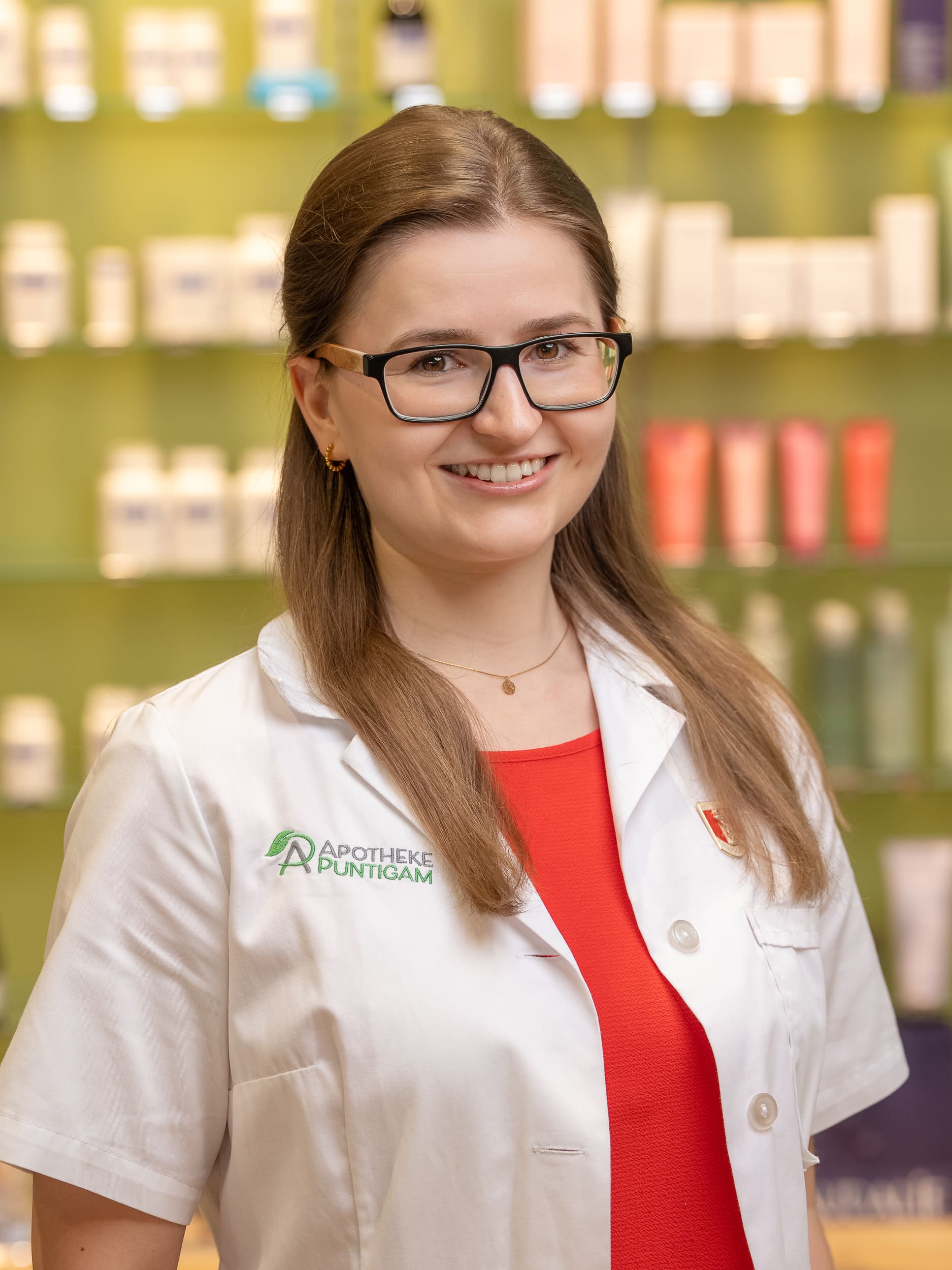 Mag. pharm. Daniela Hohl – Pharmazeutin in der Apotheke Puntigam
